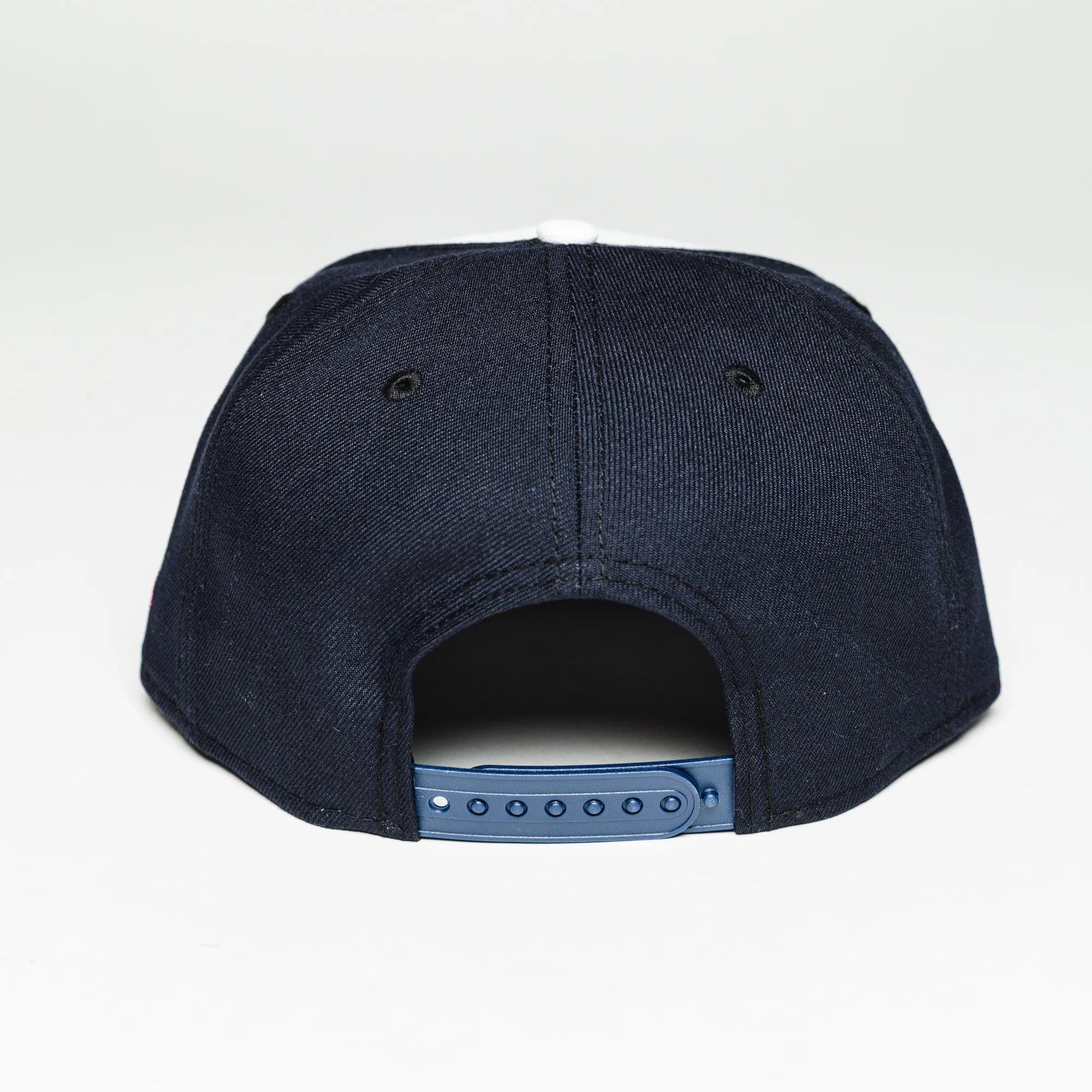 New Era 9FIFTY Lilac White Navy Cap - Image 3
