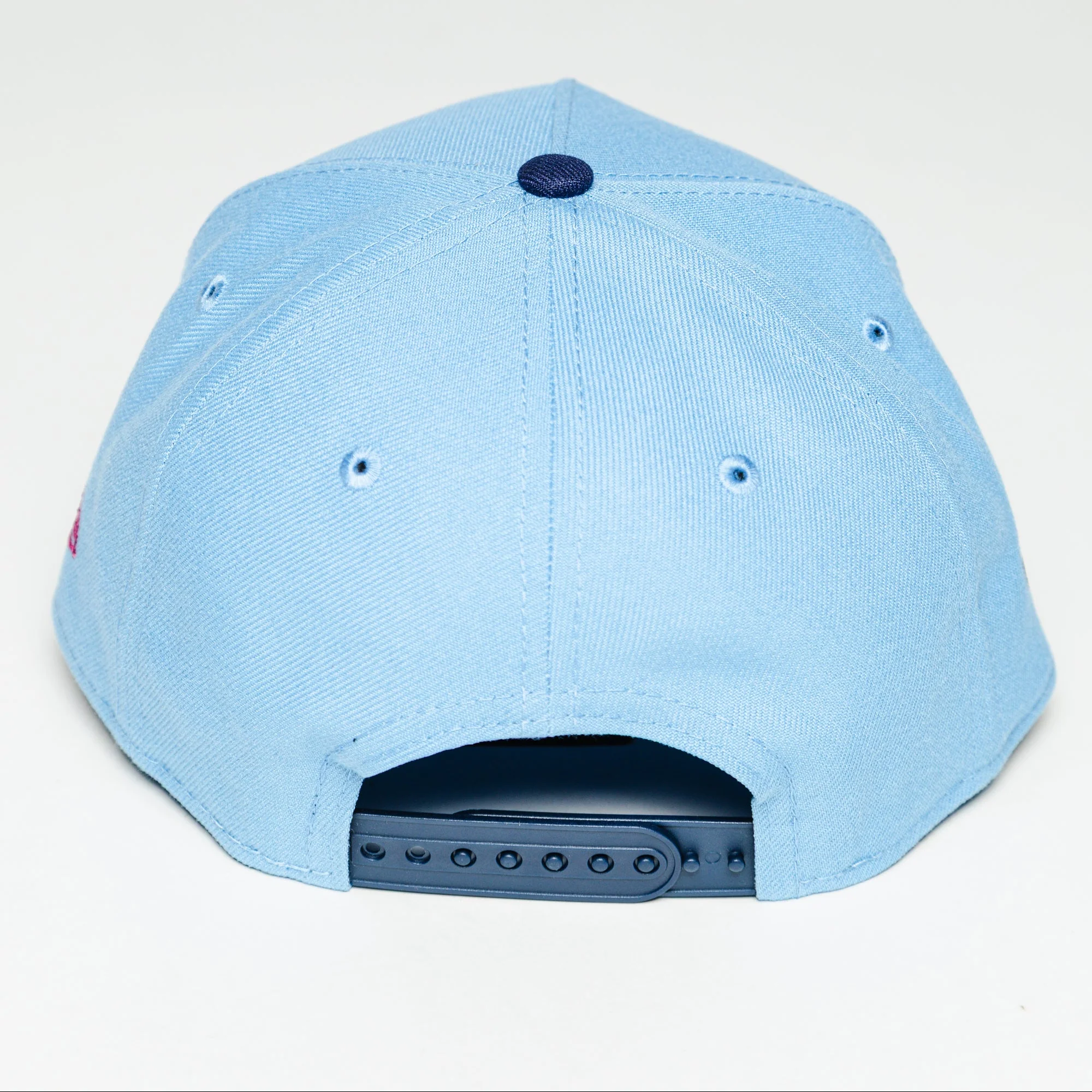 New Era 9FORTY Lilac Blue Cap - Image 3