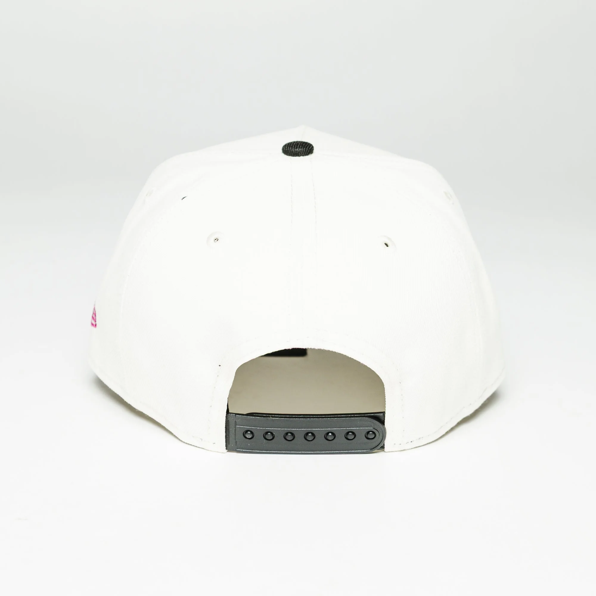 New Era 9FORTY Lilac Chrome Cap - Image 3